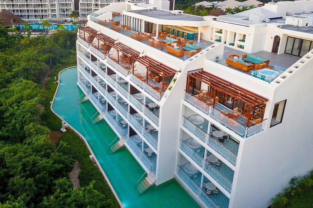 Ocean Riviera Paradise El Beso Adults Only Playa del Carmen Hotel