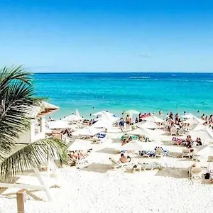 Castillo Del Mar - 5 Th Ave ***** Playa del Carmen